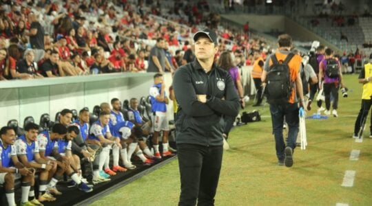 Bruno Pivetti em Athletico x Operário