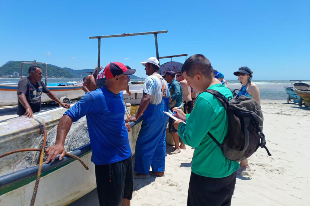 Monitoramento da atividade pesqueira em Guaratuba