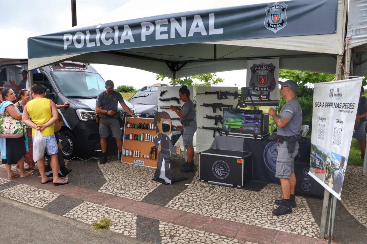 exposicao policias litoral