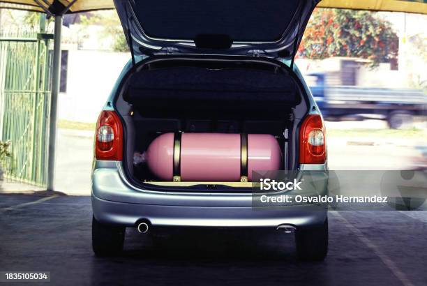 istockphoto-1835105034-612×612