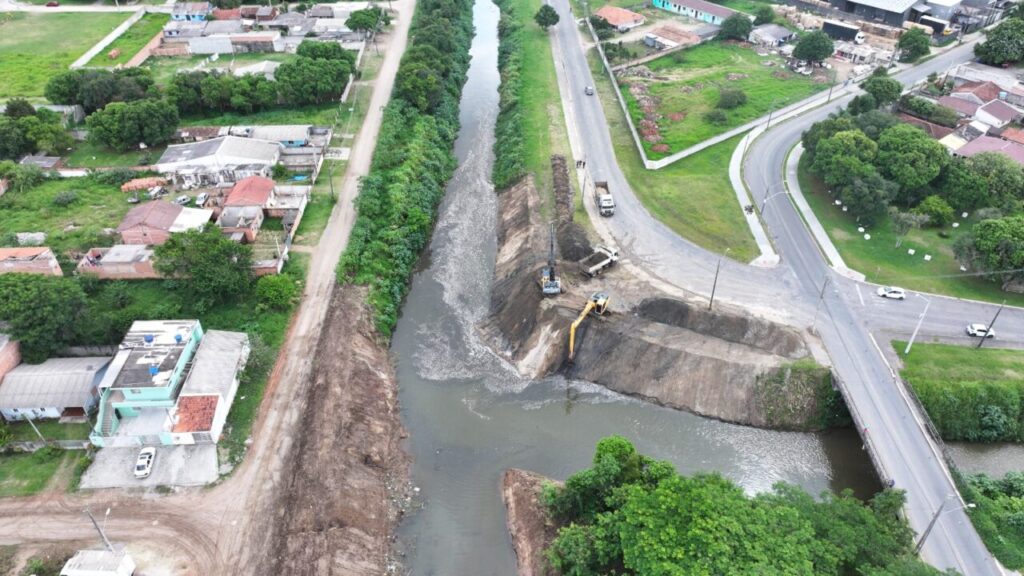 limpeza rios de pinhais foto pmp