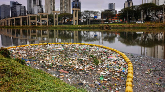 Pollution at Pinheiros’s River