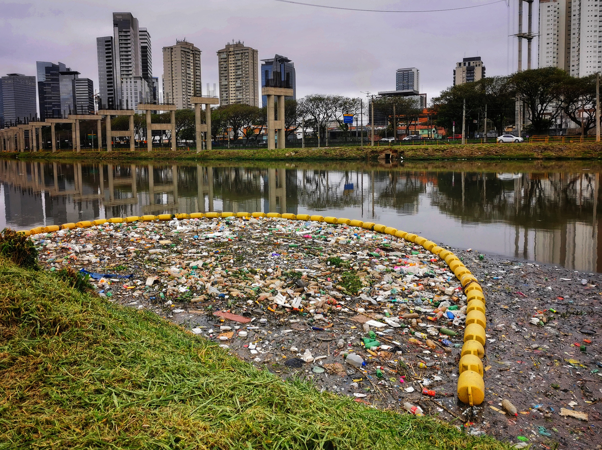 Pollution at Pinheiros’s River