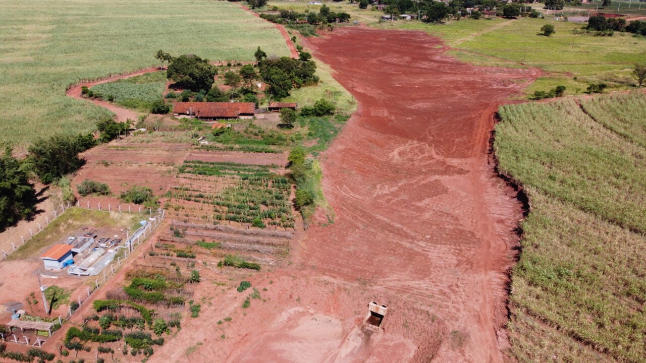 Obra de preenchimento de erosão, em Colorado