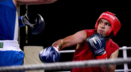 Troféu a Quatro Punhos de Boxe