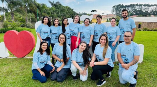 Ação voluntária Dia das Crianças na instituição Lar Mãe e Maria