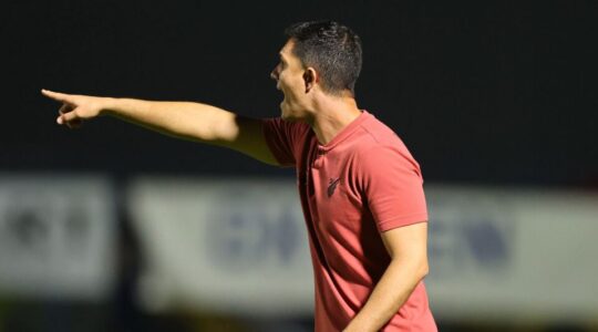 O técnico Maurício Barbieri, do Athletico Paranaense