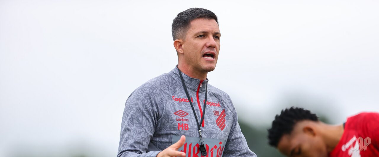 O técnico Maurício Barbieri, do Athletico Paranaense