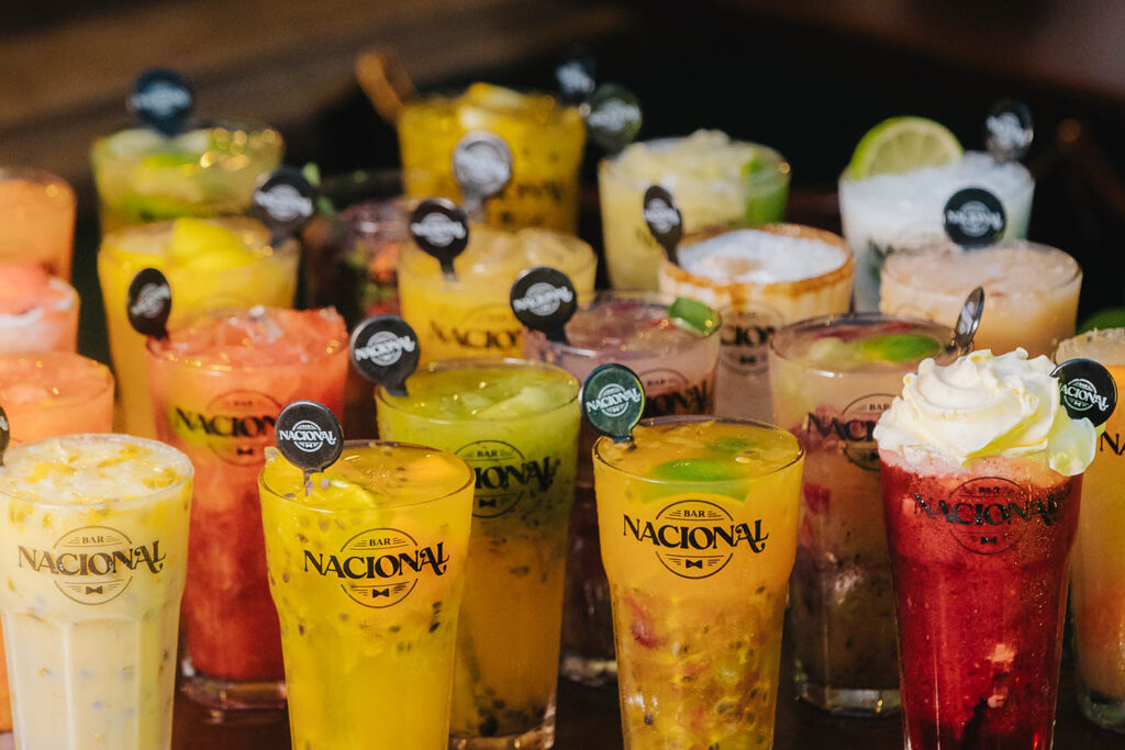 Caipirinhas do Bar Nacional - foto Xulio /divulgação