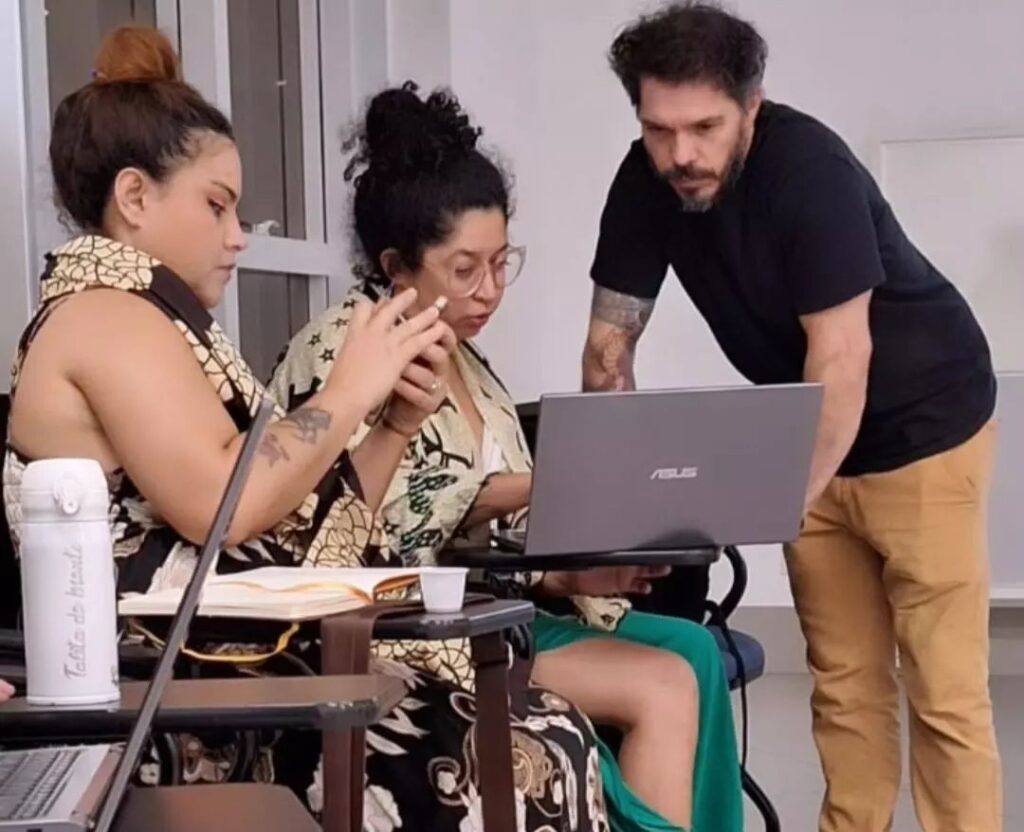 Cia-Bravata-Curso-para-Artistas-Circenses-SESC-Piaui-aula(1)