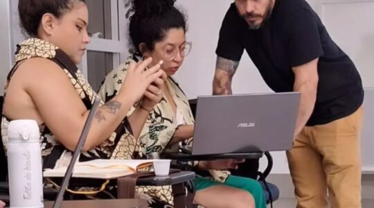 Cia-Bravata-Curso-para-Artistas-Circenses-SESC-Piaui-aula(1)