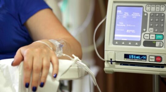Custo Tratamento Cancer – Imagem – iStock