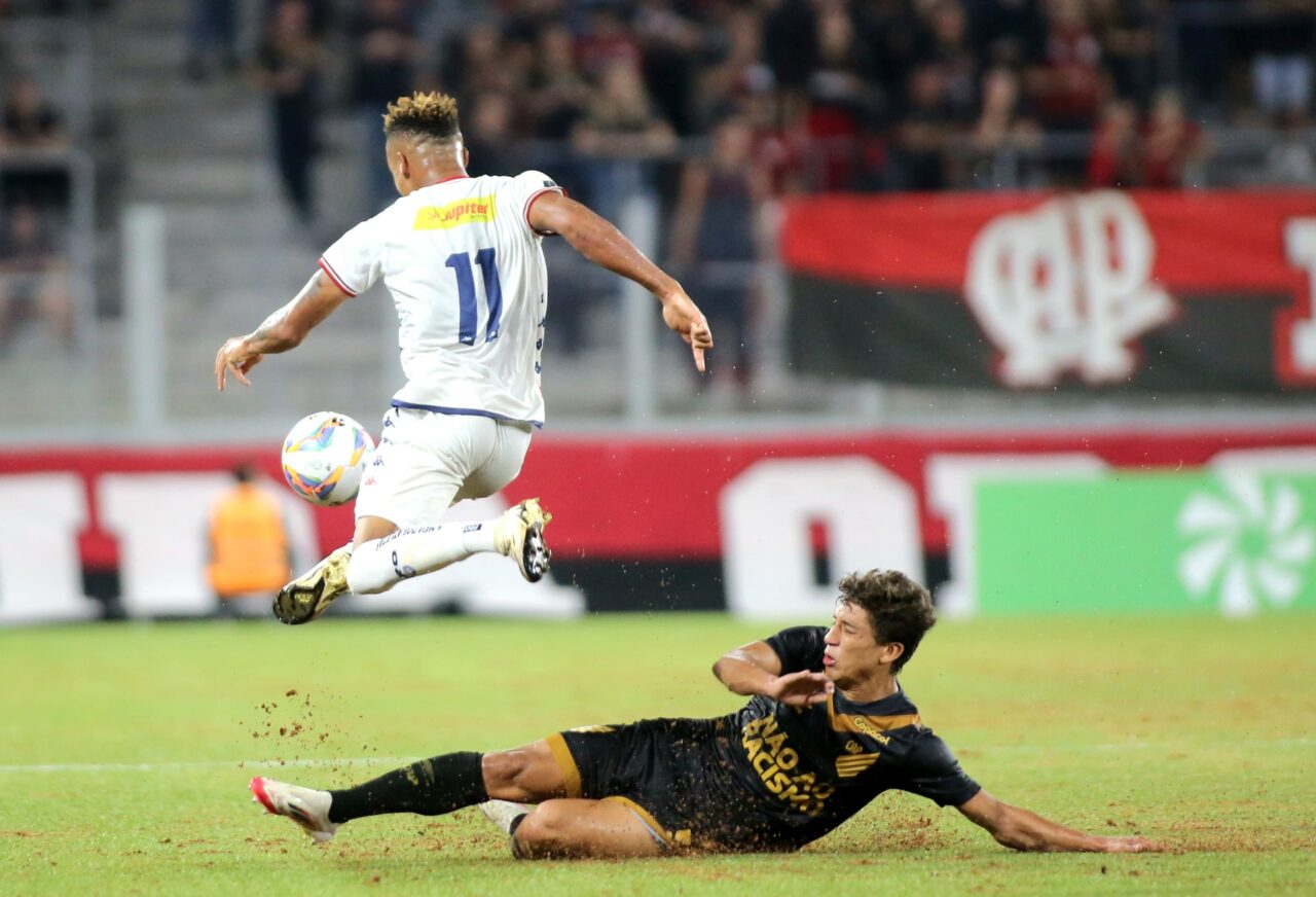 João Cruz, do Athletico