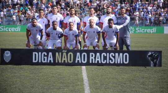São Joseense x Paraná Clube, no Estádio do Pinhão