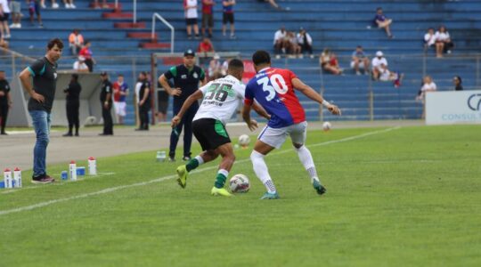 Paraná Clube x Coritiba, na Vila Capanema