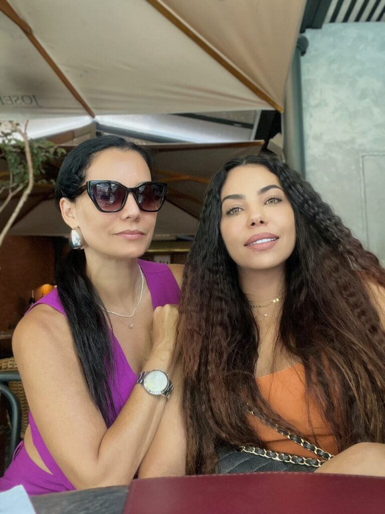 Monica Carvalho e Jeniffer Setti