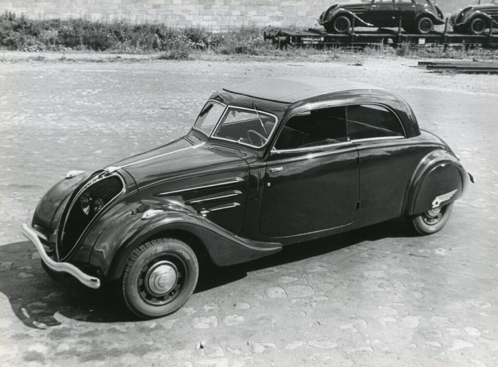 Peugeot402_90anos2