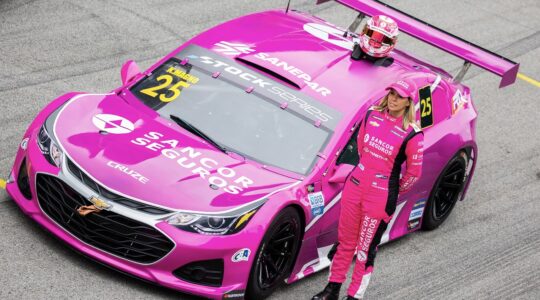 A piloto curitibana Kaká Magno: confirmada na Stock Car Light 2025