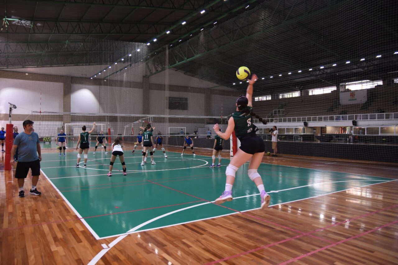 Vôlei no Clube Curitibano