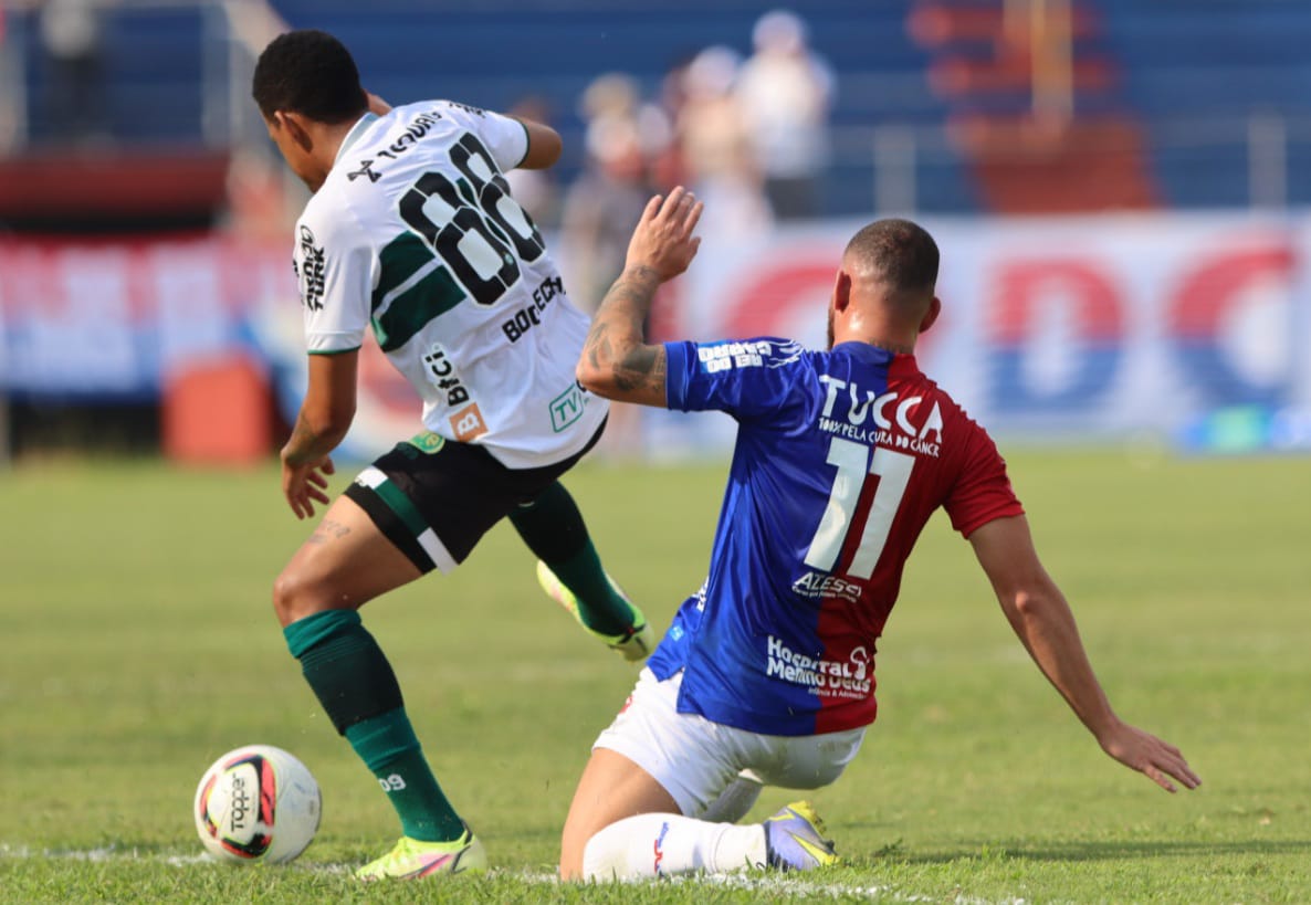 Paraná Clube x Coritiba, em 2022, na Vila Capanema