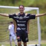 O centroavante Keirrison, em Amigos do Macaris 8x3 Pinheirinho
