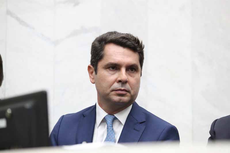 alexandre curi assembleia itinerante show rural cascavel