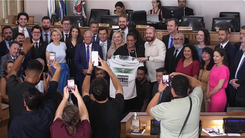 câmara racistas não são bem-vindos no couto