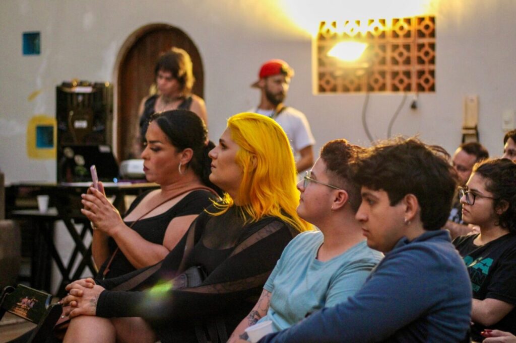 visibilidade trans audiência foto grupo dignidade