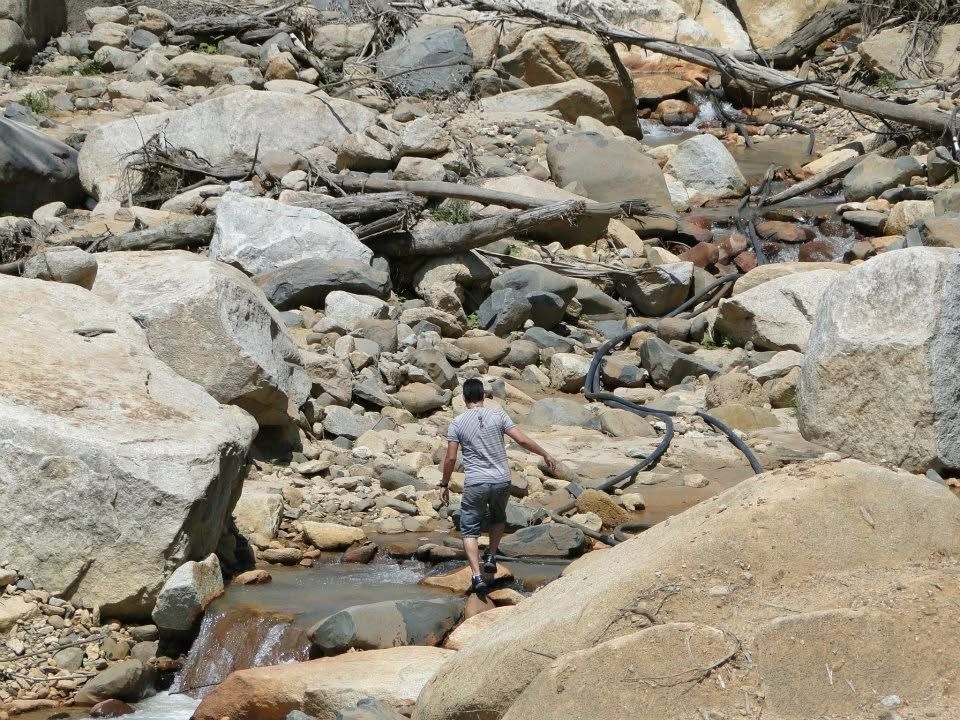 11 de março Jackson caminha pedras