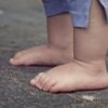E-esse-nao-e-um-problema-restrito-as-criancas-adultos-diabeticos-que-podem-ter-sensibilidade-reduzida-nos-pes-tambem-sao-vulneraveis”-alerta-a-especialista
