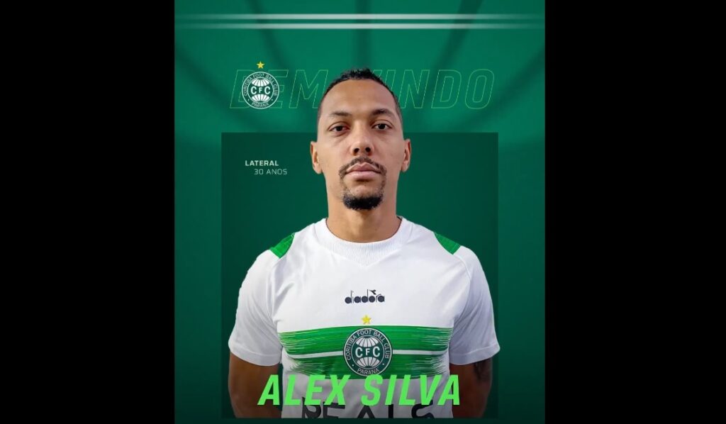 O lateral-direito Alex Silva no Coritiba