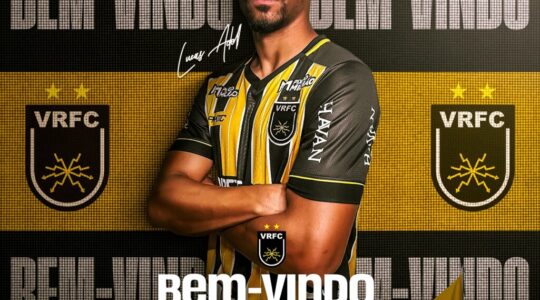 O zagueiro Lucas Adell