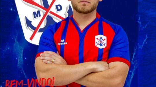 O volante Júlio Rusch, ex-Paraná Clube, é apresentado pelo Marcílio Dias