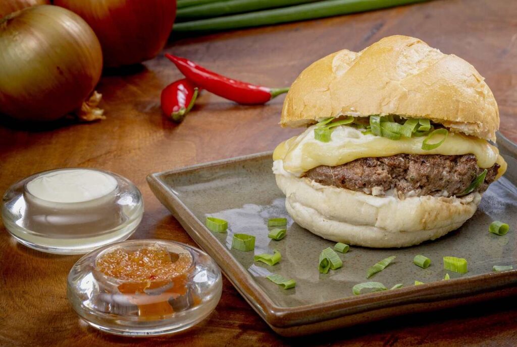 Hamburgueria das Americas_EAN7141-C_Easy-Resize.com (1)