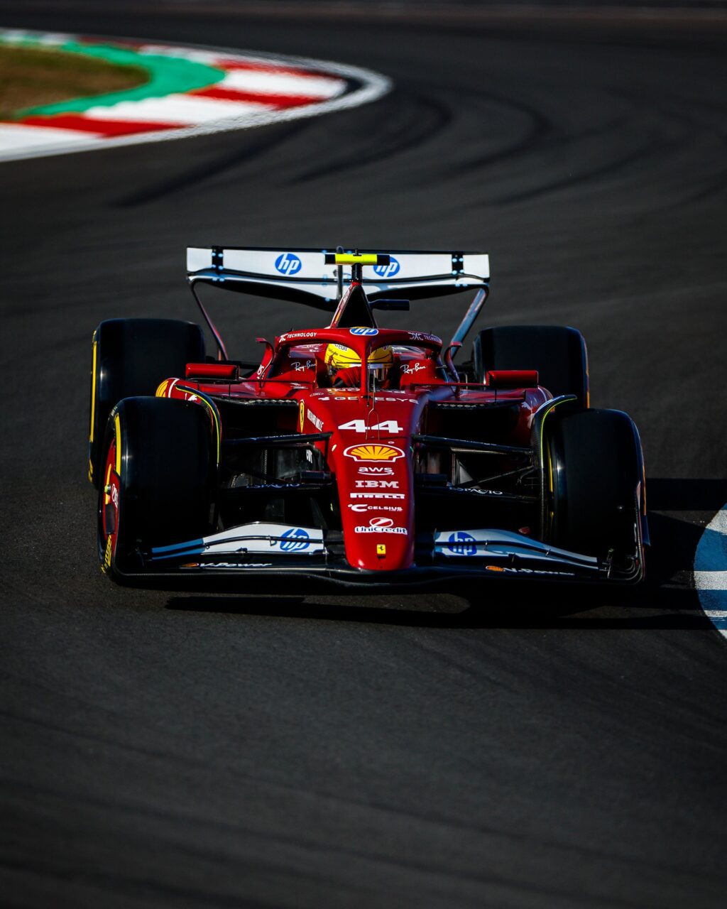 Lewis Hamilton com a Ferrari