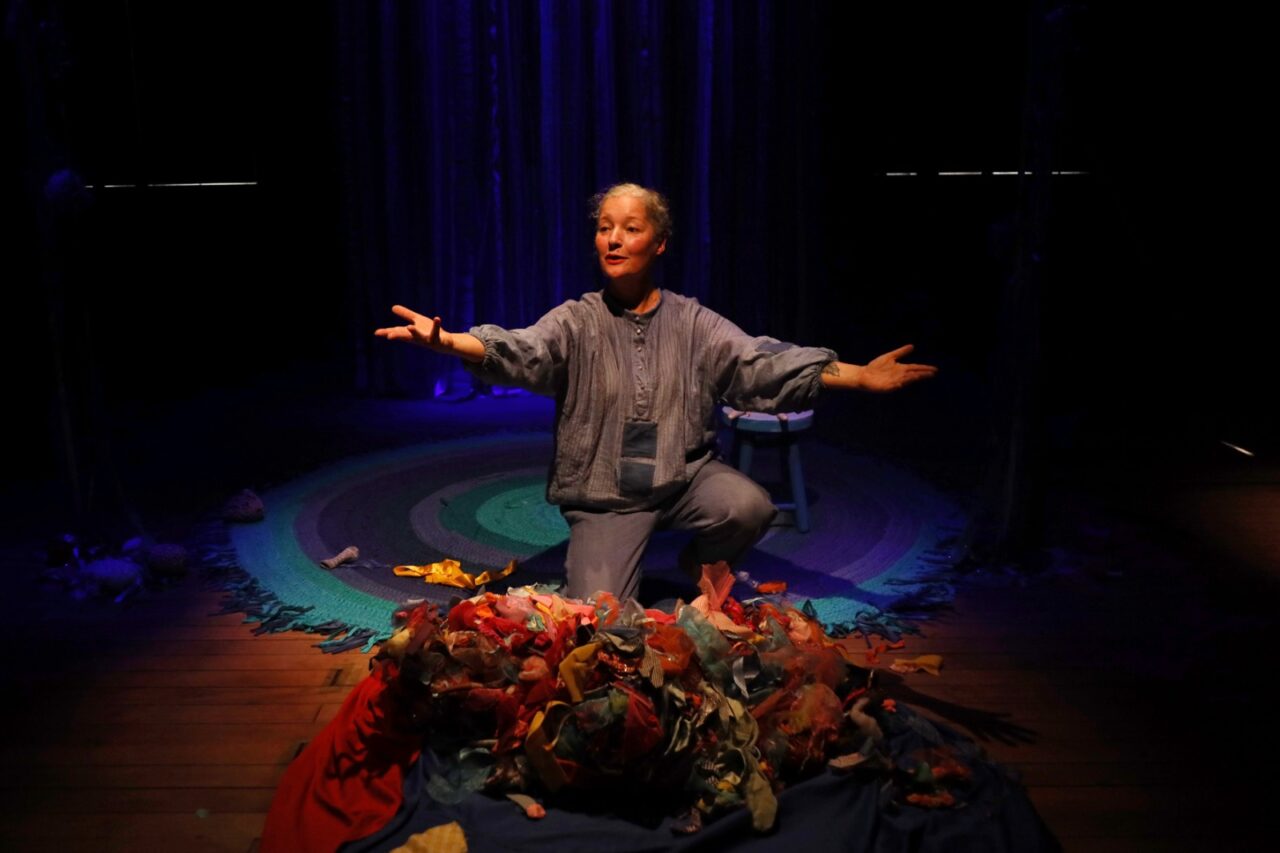 Pedacinho_de_Tudo_Tecer_teatro_Foto_Lidia_ueta (4)