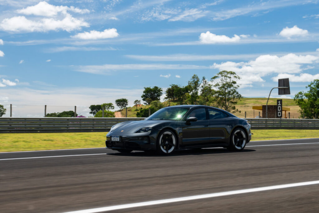 Porsche Taycan 4S 1