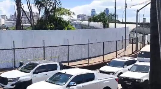muro ponte amizade