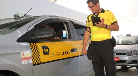 taxis maringá