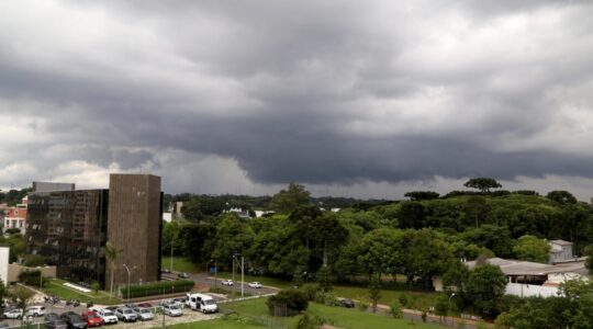 11/12/2019 Nuvem Chuva
