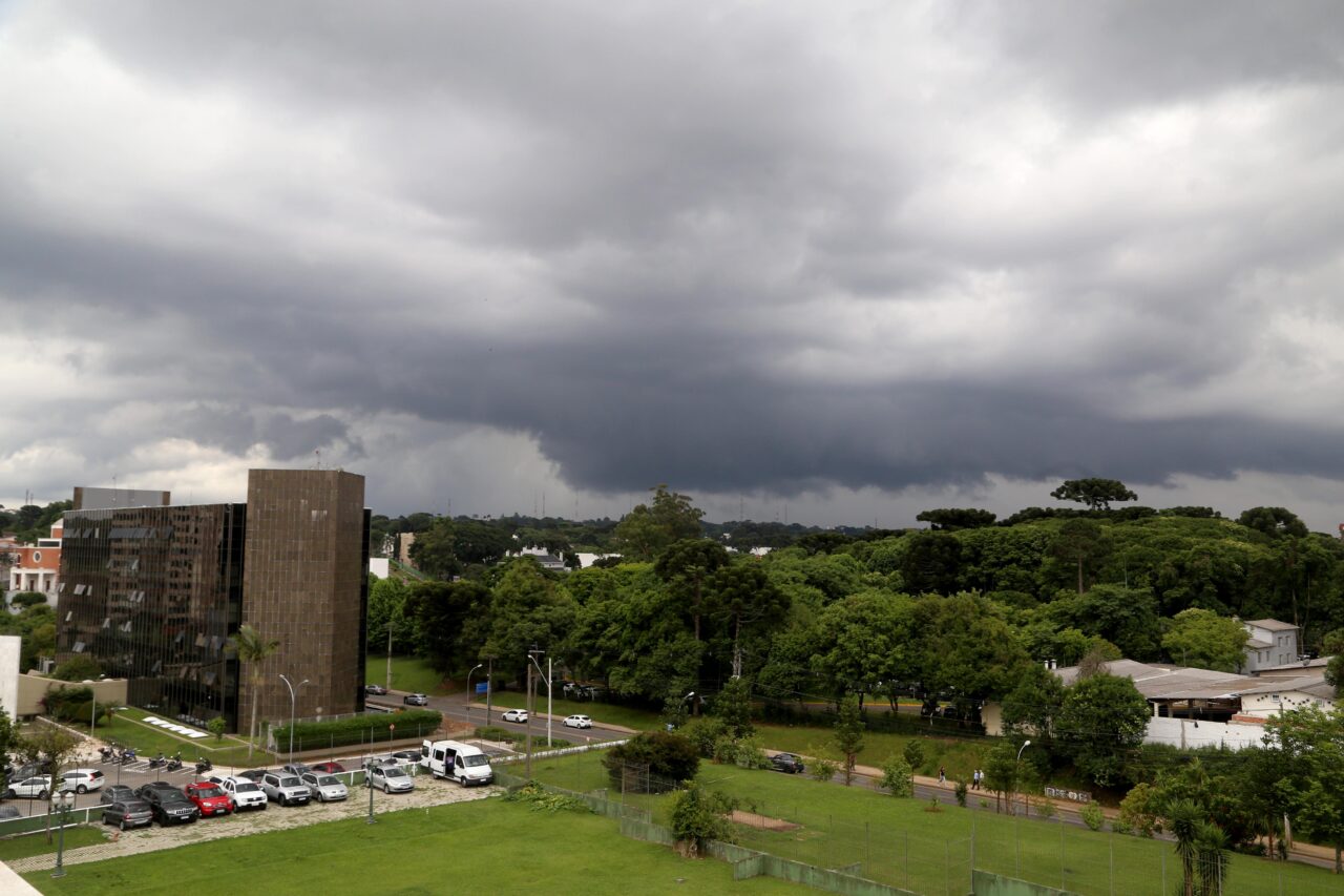11/12/2019 Nuvem Chuva