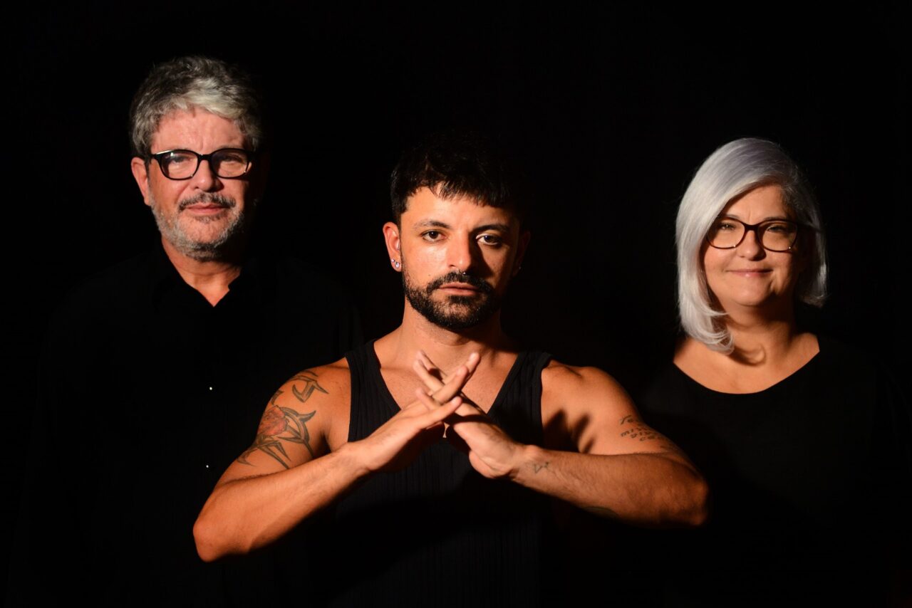 thumbnail-Mostra-Surda—OctavioCamargo-JonatasMedeiros-eRafaelaHoebel-Iliadahomero-FotoGilsonCamargo