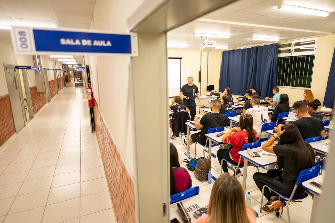 uem contrata