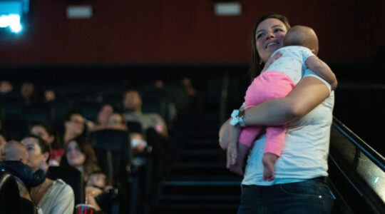 **CineMaterna Apresenta "Branca de Neve" em Sessão Especial para Famílias com Bebês**