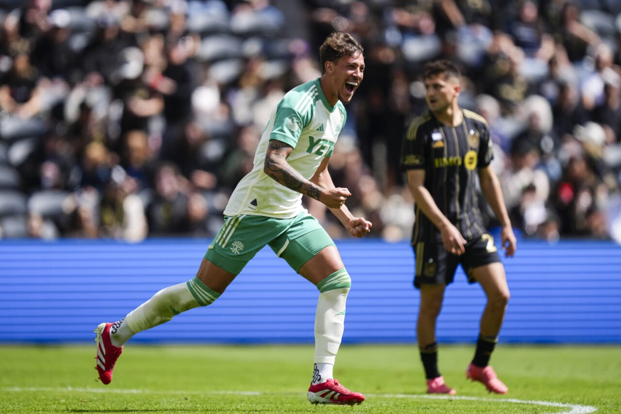 Guilherme Biro comemora gol pelo Austin FC