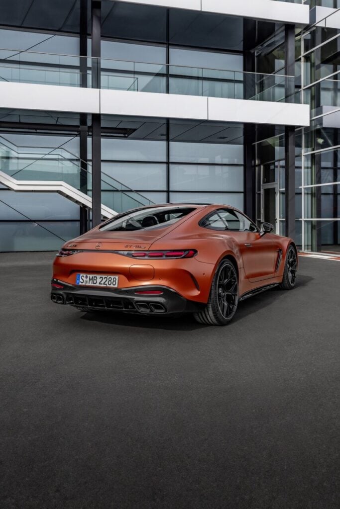 Mercedes-AMG GT 63 S E PERFORMANCE
Mercedes-AMG GT 63 S E PERFORMANCE