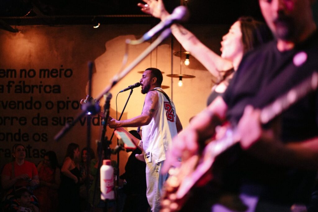 Bar-da-Fabrica-da-Bastards-Brewery-promove-o-‘5-Rounds-Live—Batalha-Bastarda’—Cred-William-Kruger