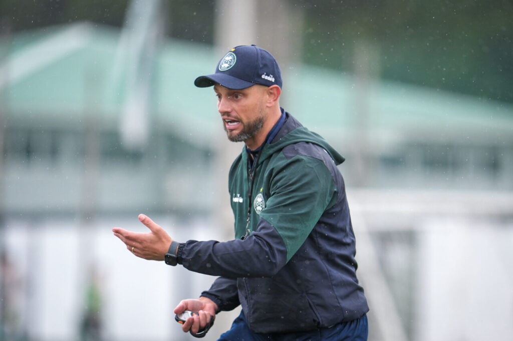 O preparador físico Vitor Nemetz, do Coritiba