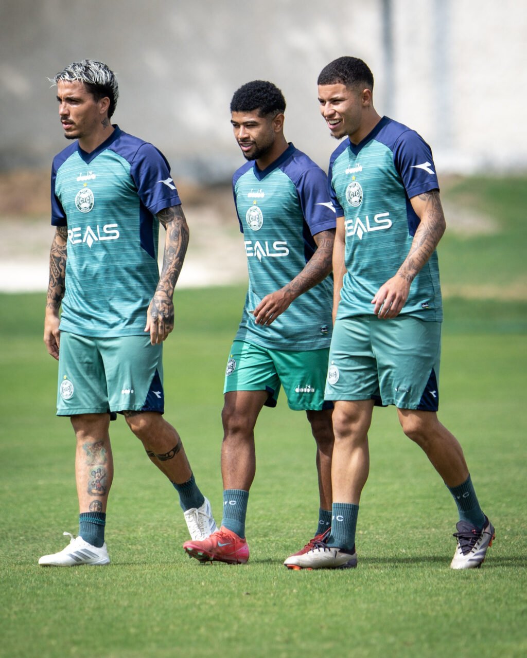 Josué e Lucas Ronier em treino do Coritiba