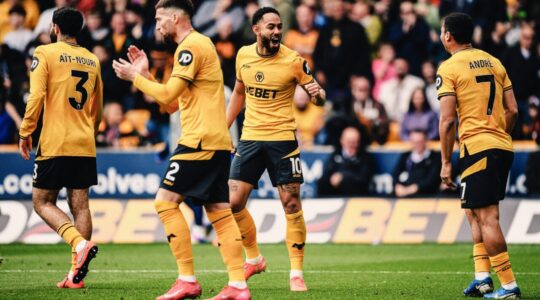 Ex-Coritiba, Matheus Cunha comemora gol do Wolves